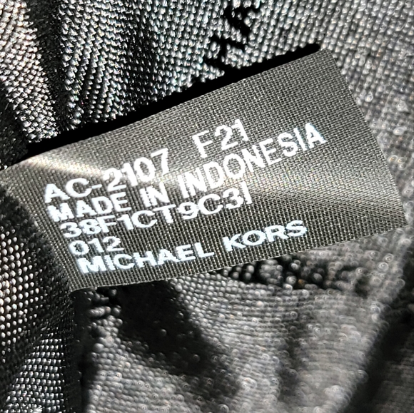 Michael Kors Jet Set EW LG Crossbody - Picture 6 of 7